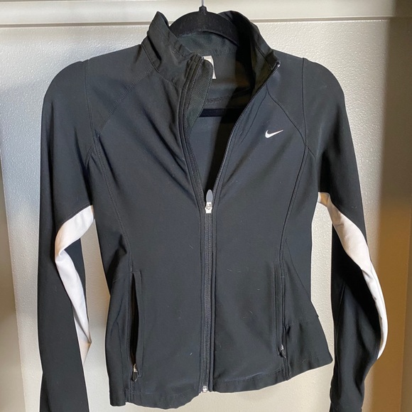 nike workout jacket